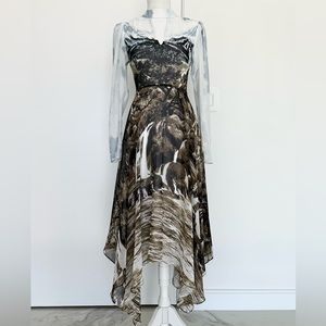 BCBG MaxAzria  Abstract Waterfall Landscape print size 0 chiffon long sleeve